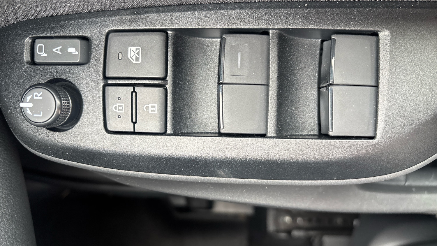 Used Toyota Yaris Cross 2025 for sale - 76127104: Photo 25