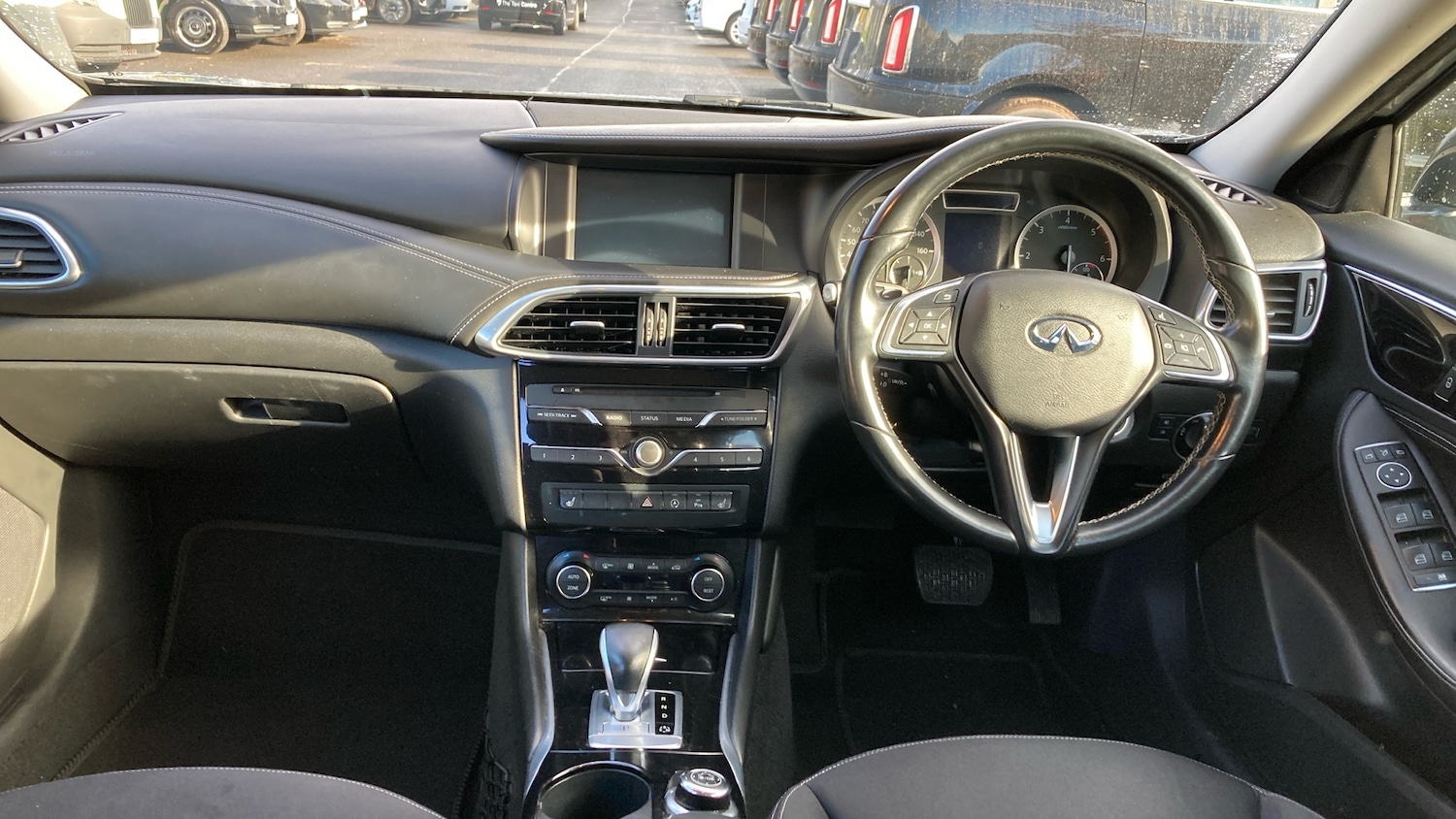 Used Infiniti QX30 2016 for sale - 76541338: Photo 10