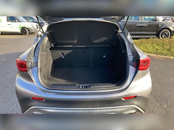 Used Infiniti QX30 2016 for sale - 76541338: Photo