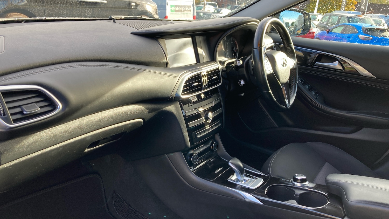 Used Infiniti QX30 2016 for sale - 76541338: Photo 9