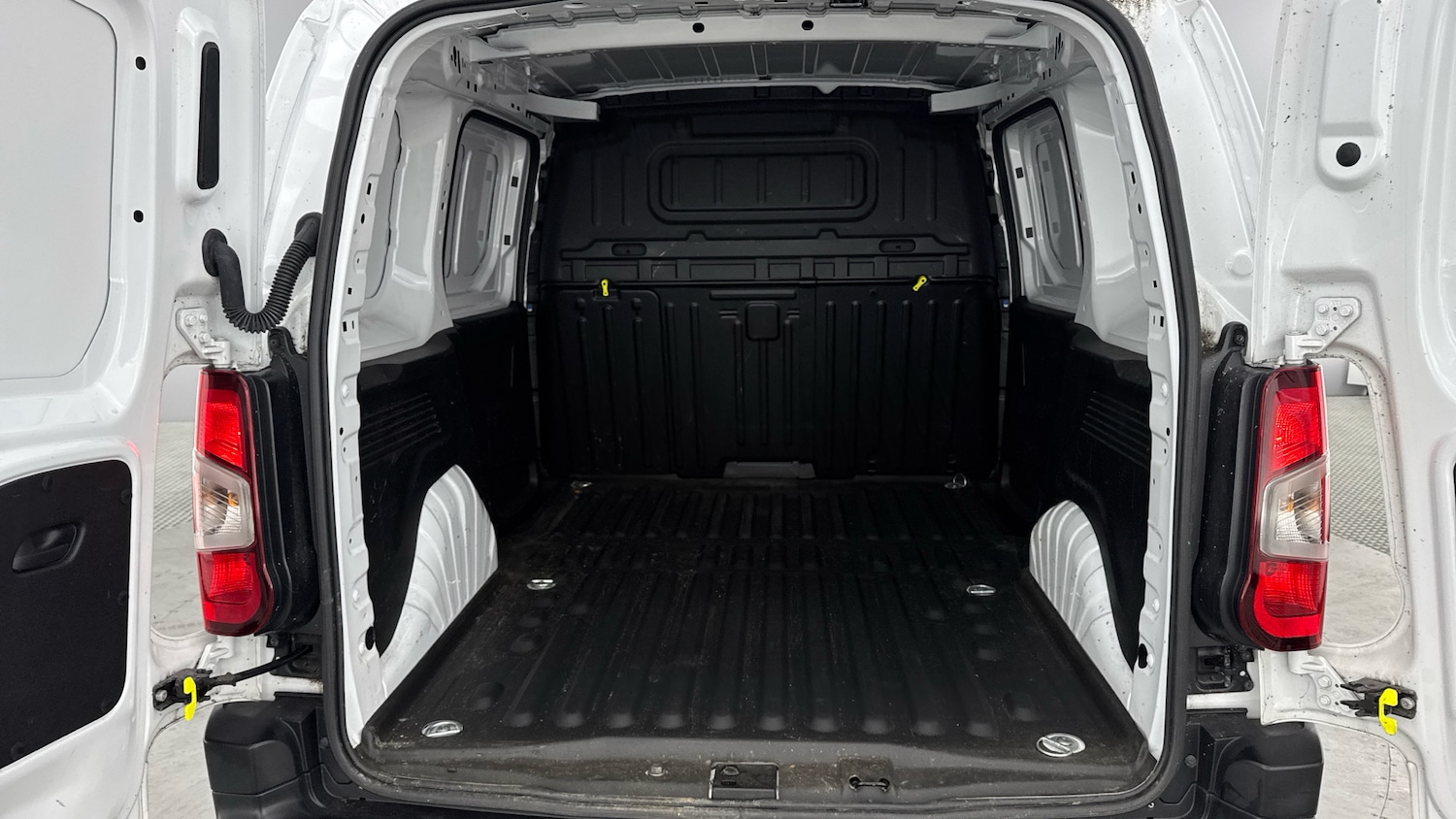 Used Toyota ProAce 2022 for sale - 77140507: Photo 14