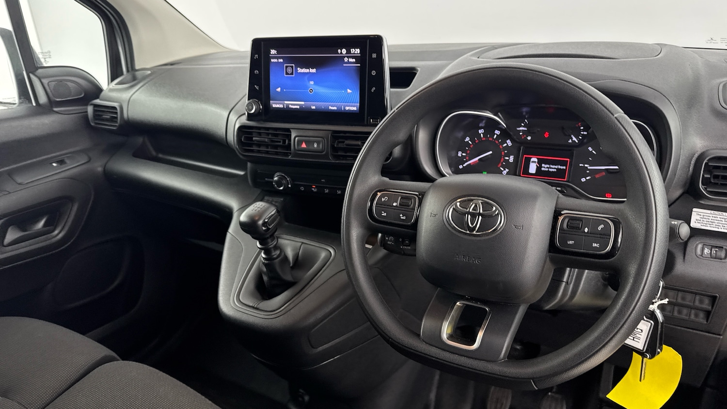 Used Toyota ProAce 2022 for sale - 77140507: Photo 5