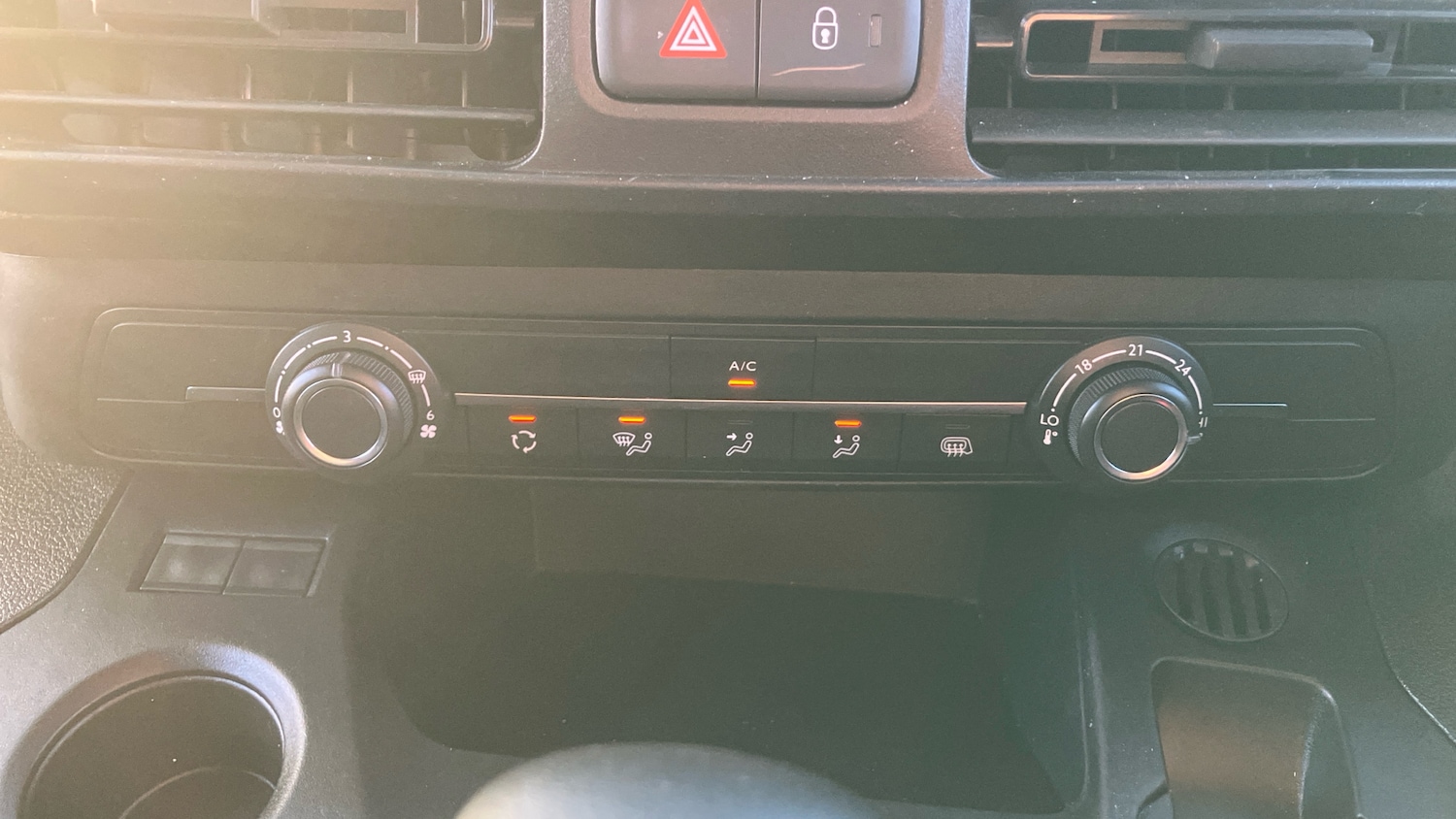 Used Toyota ProAce 2022 for sale - 77297069: Photo 44