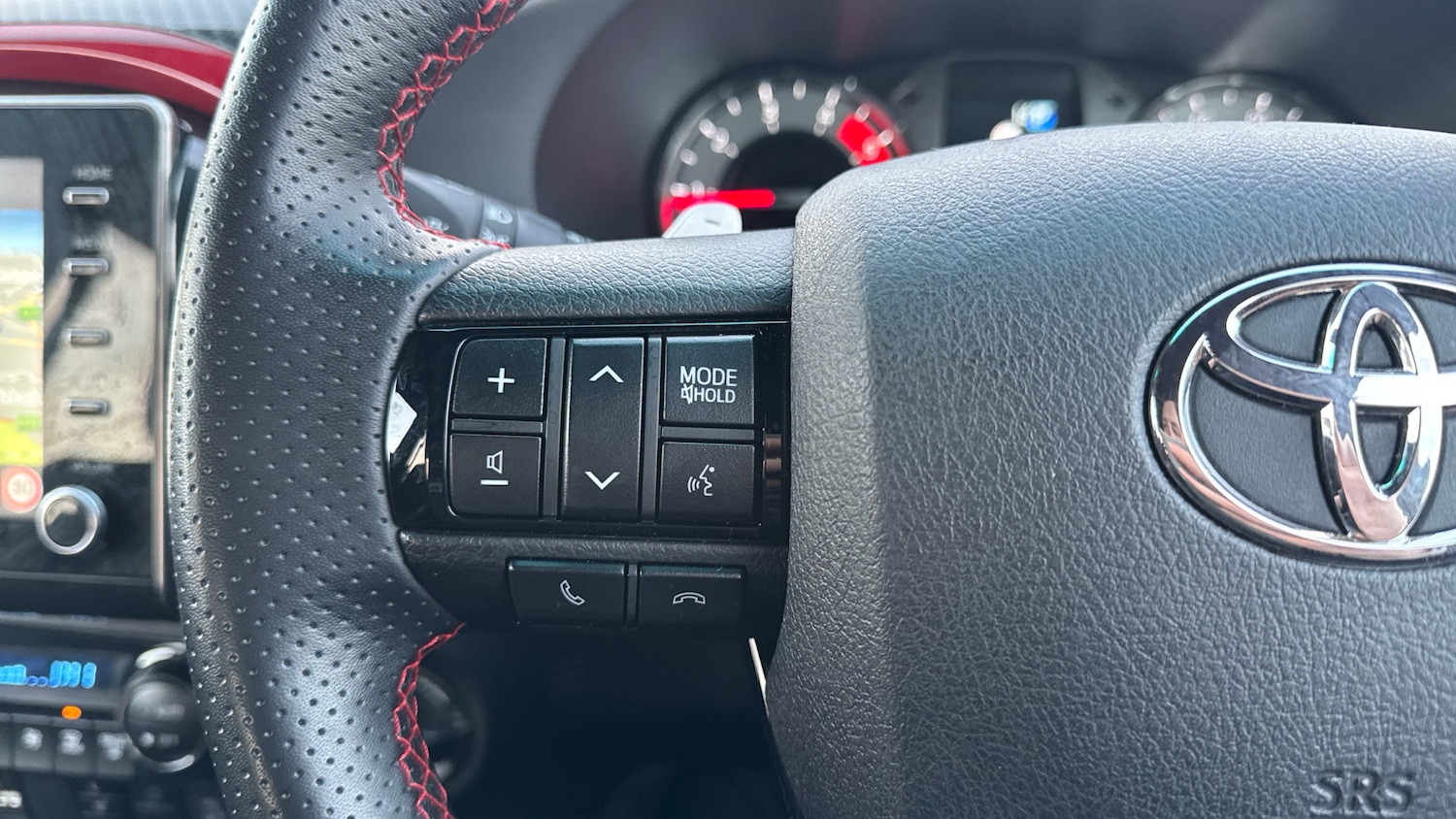 Used Toyota Hilux 2023 for sale - 77530141: Photo 24