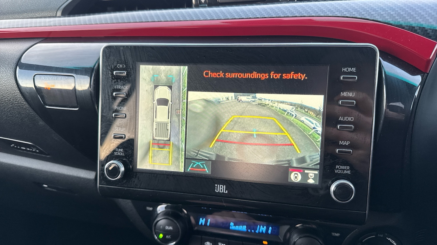 Used Toyota Hilux 2023 for sale - 77530141: Photo 29