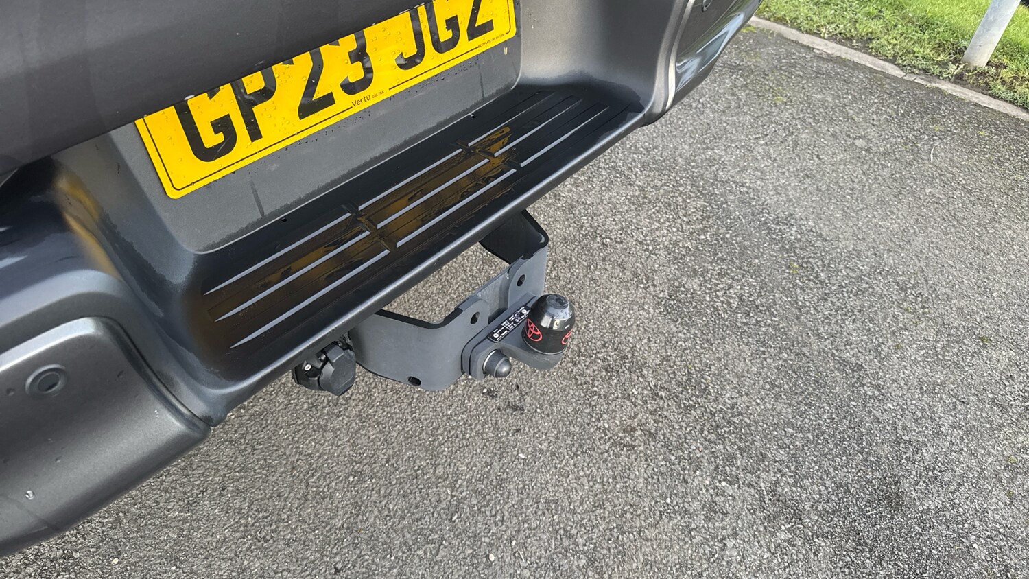 Used Toyota Hilux 2023 for sale - 77530141: Photo 38