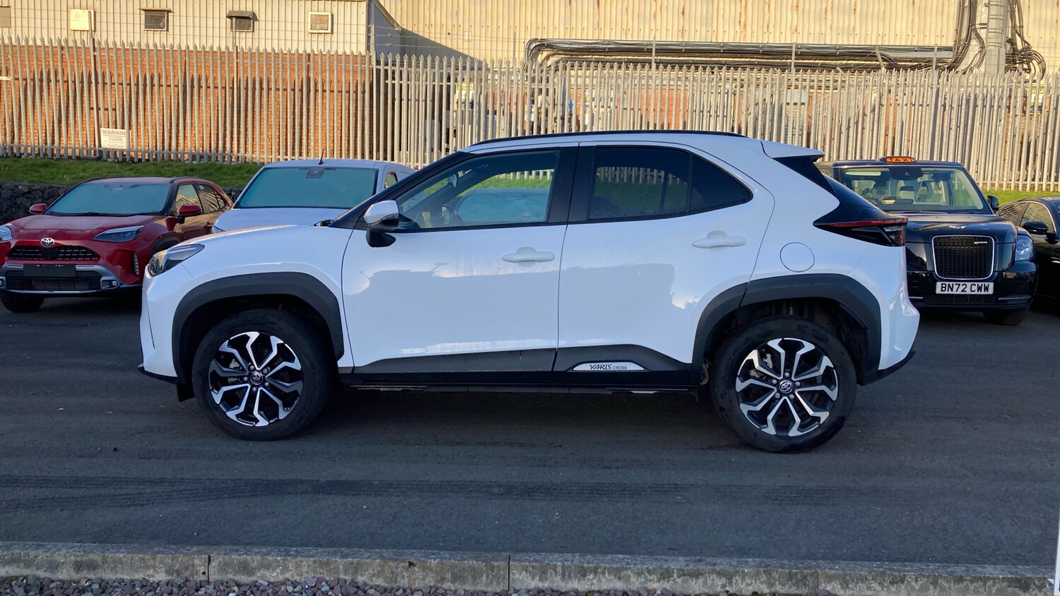 Used Toyota Yaris Cross 2024 for sale - 77086461: Photo 17