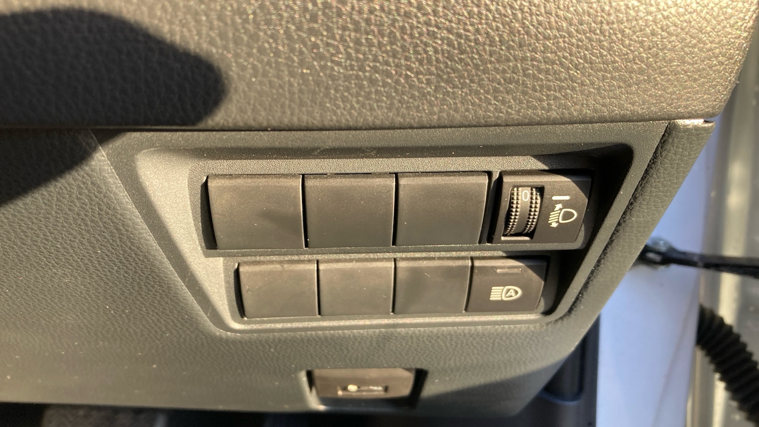 Used Toyota Yaris Cross 2024 for sale - 77086461: Photo 28