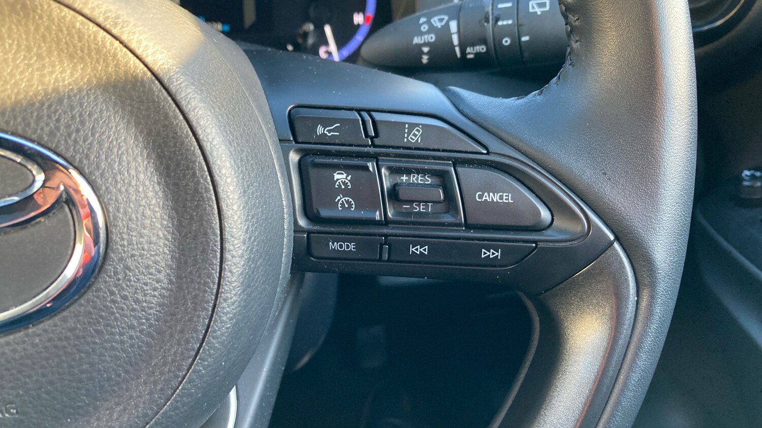 Used Toyota Yaris Cross 2024 for sale - 77086461: Photo 30