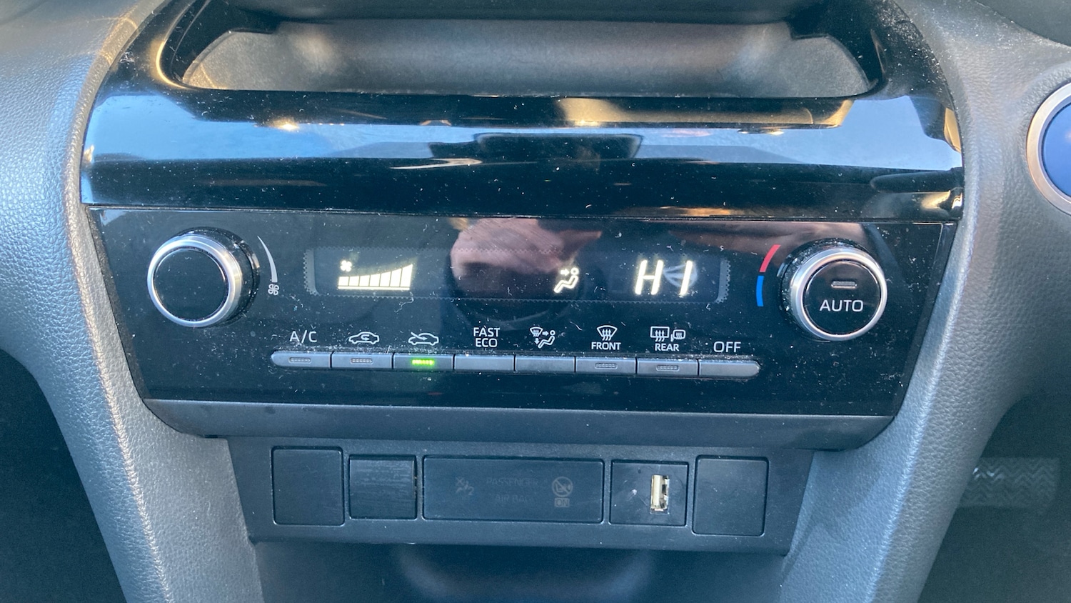 Used Toyota Yaris Cross 2024 for sale - 77086461: Photo 33