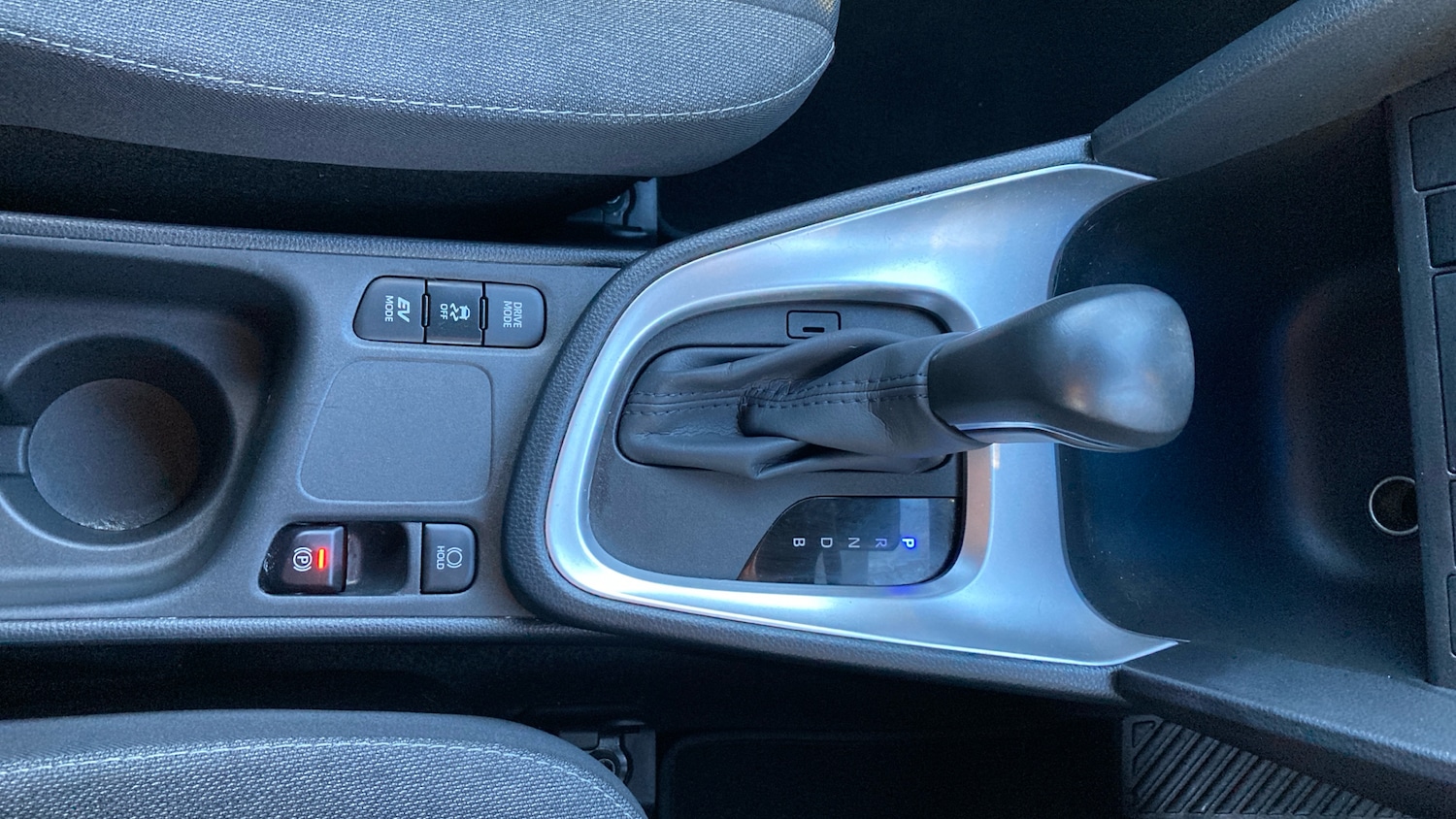 Used Toyota Yaris Cross 2024 for sale - 77086461: Photo 35