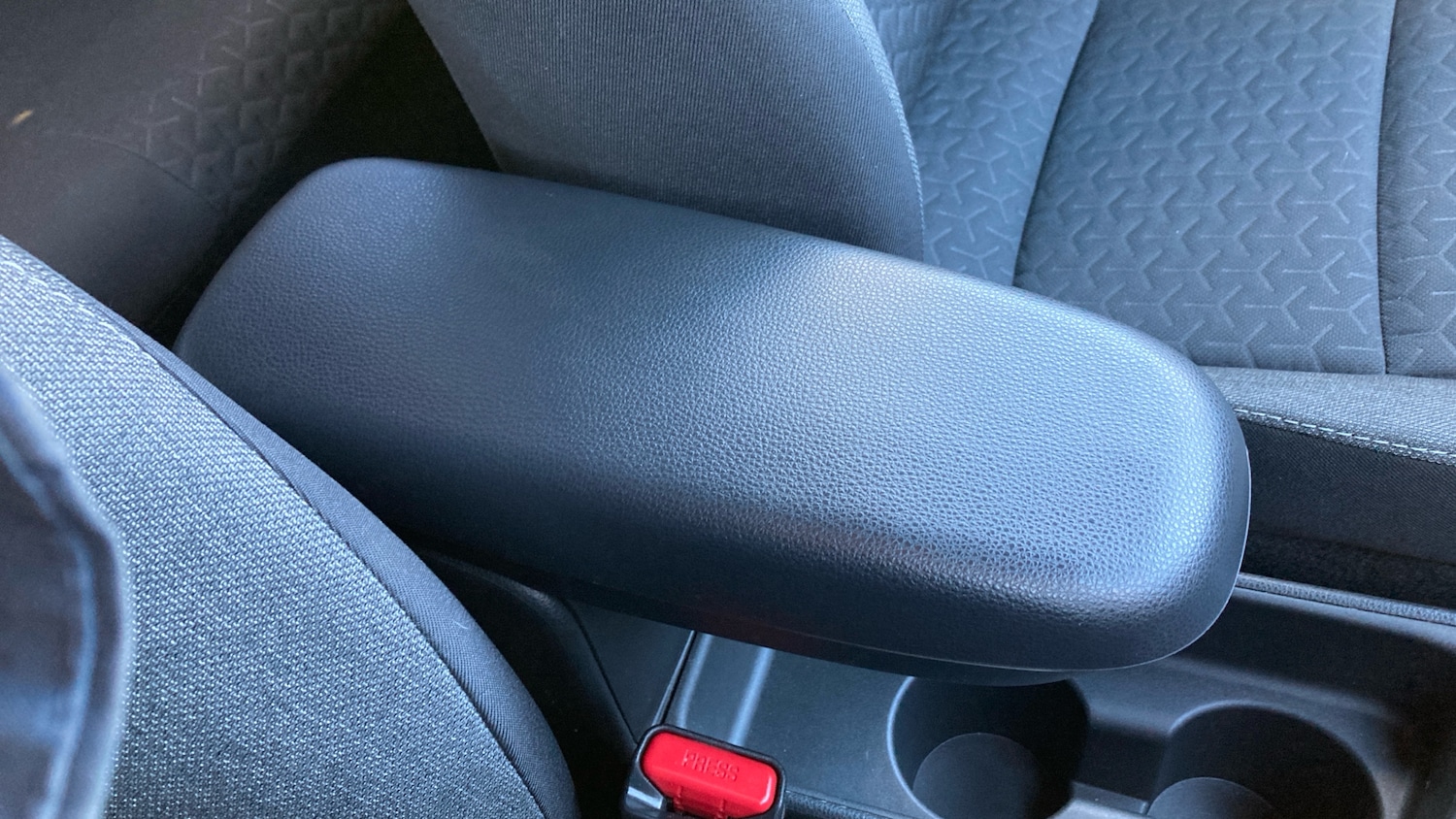 Used Toyota Yaris Cross 2024 for sale - 77086461: Photo 36