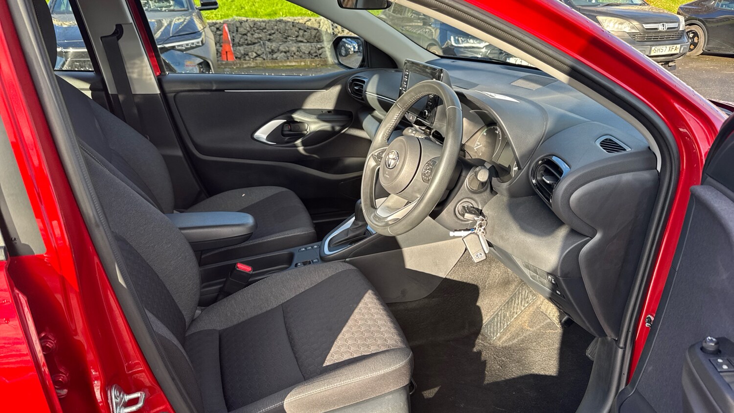 Used Toyota Yaris 2022 for sale - 76637270: Photo 11