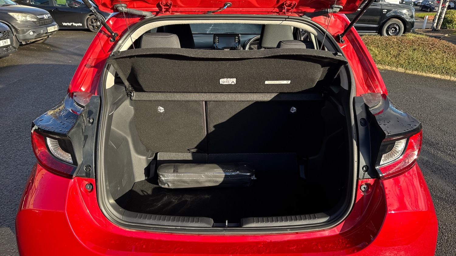 Used Toyota Yaris 2022 for sale - 76637270: Photo 14