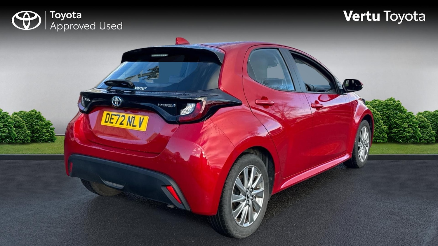 Used Toyota Yaris 2022 for sale - 76637270: Photo 2