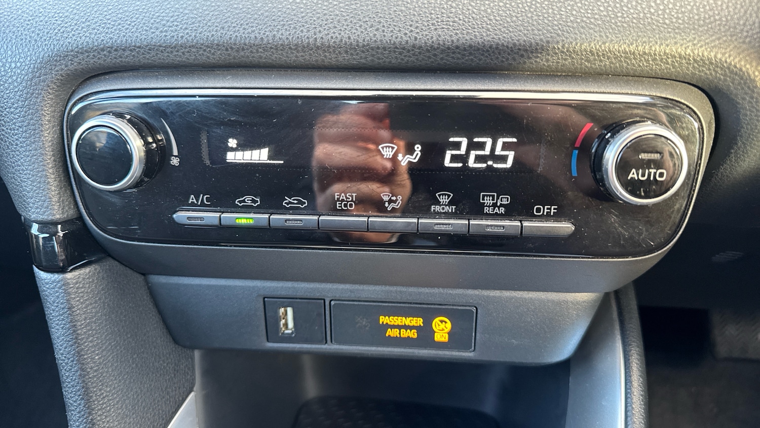 Used Toyota Yaris 2022 for sale - 76637270: Photo 25