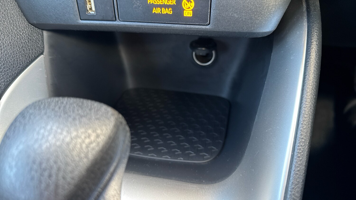 Used Toyota Yaris 2022 for sale - 76637270: Photo 27