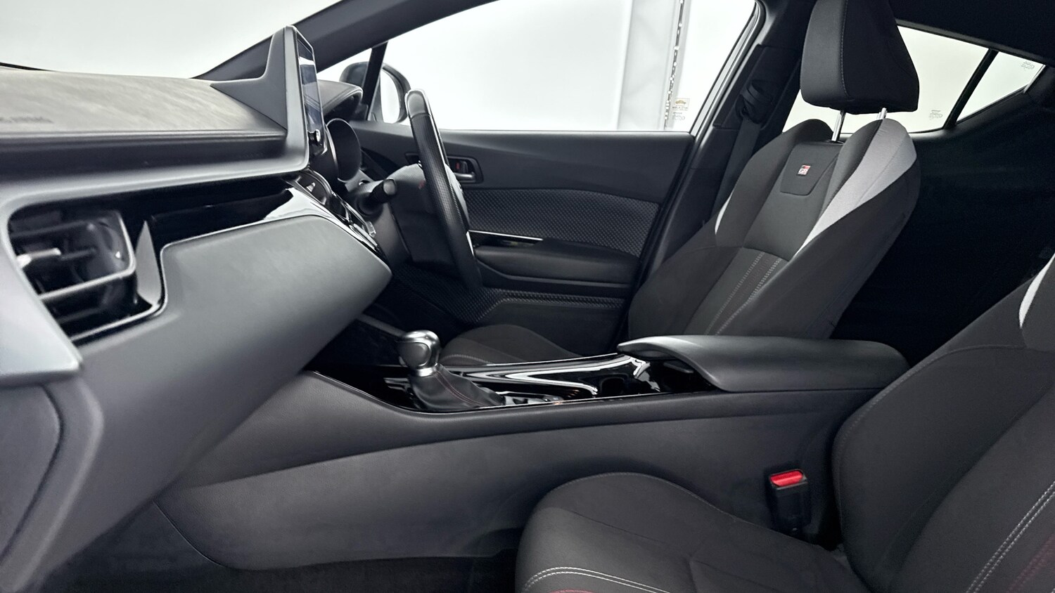 Used Toyota C-HR 2022 for sale - 77363973: Photo 10