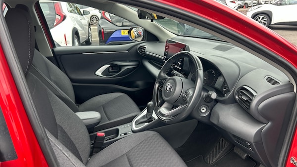 Used Toyota Yaris 2022 for sale - 76299755: Photo 11