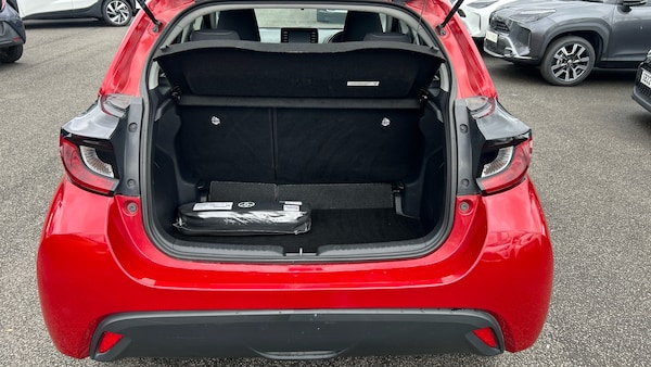 Used Toyota Yaris 2022 for sale - 76299755: Photo 14