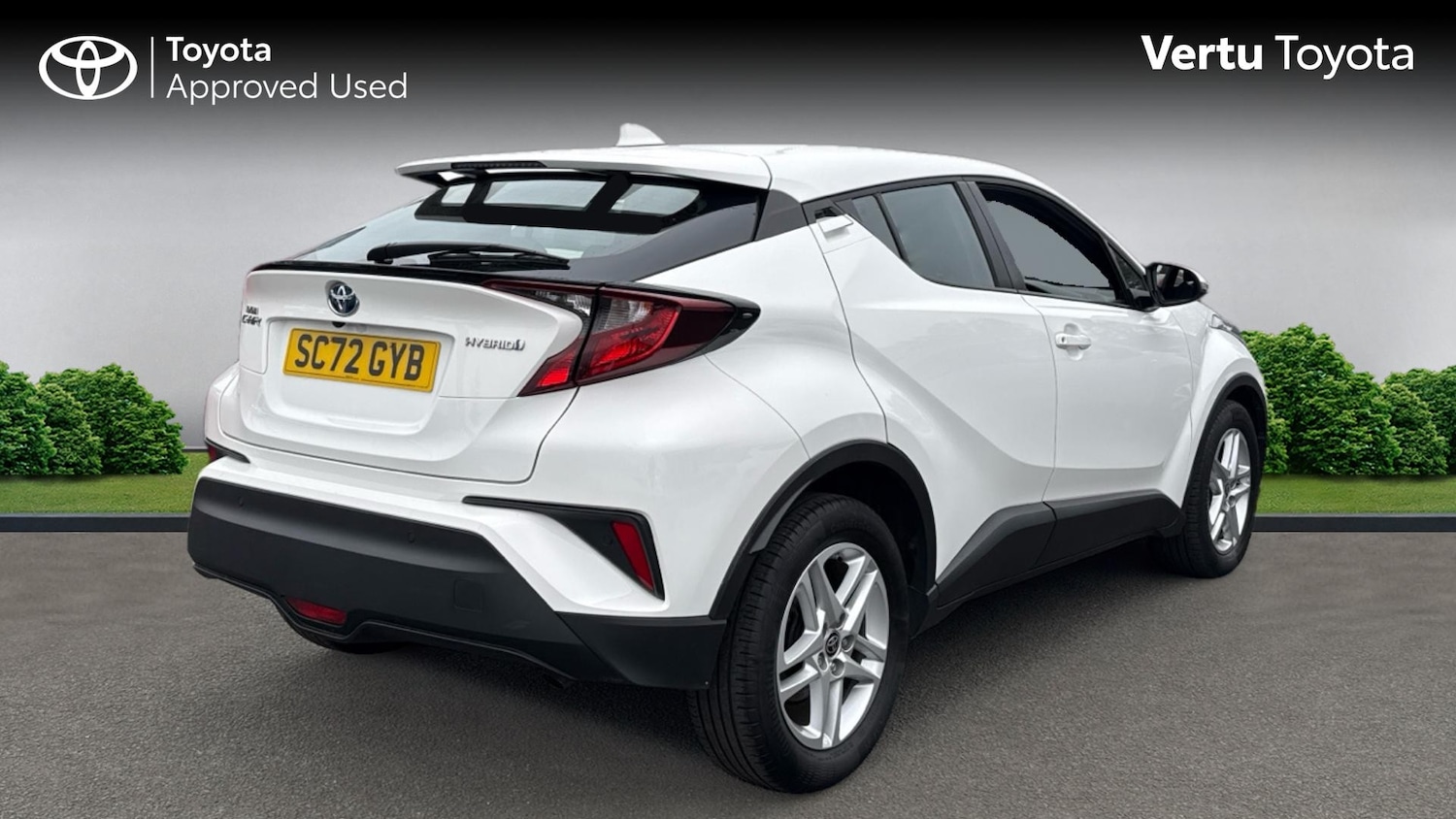 Used Toyota C-HR 2023 for sale - 76302120: Photo 2