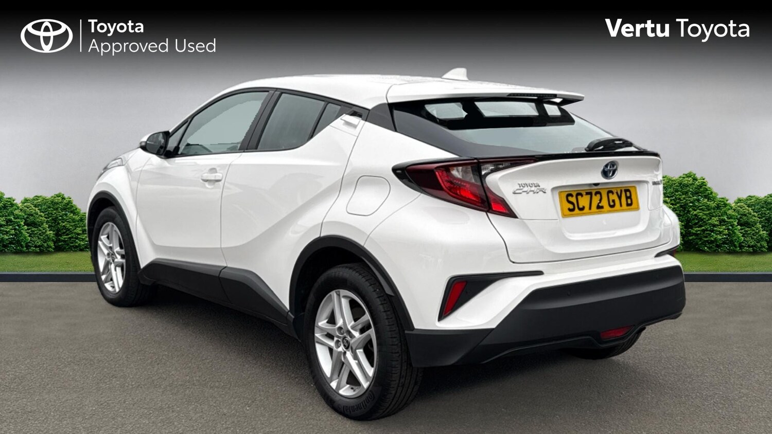 Used Toyota C-HR 2023 for sale - 76302120: Photo 4