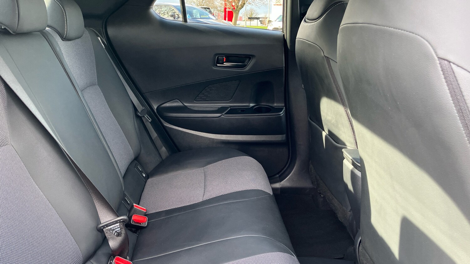 Used Toyota C-HR 2024 for sale - 78150575: Photo 12