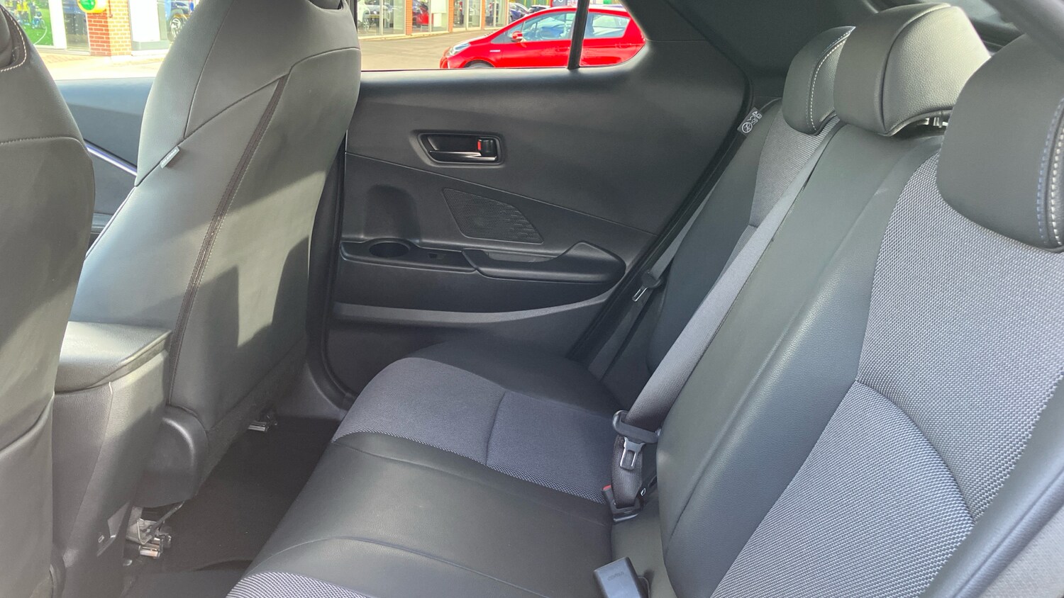 Used Toyota C-HR 2024 for sale - 78150575: Photo 13