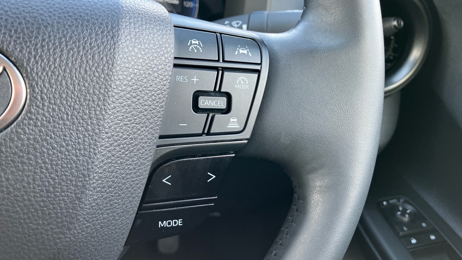 Used Toyota C-HR 2024 for sale - 78150575: Photo 37