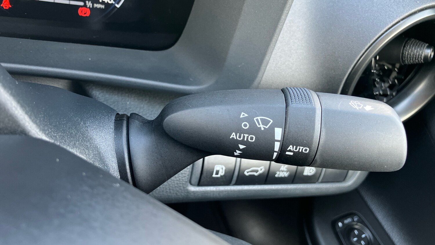 Used Toyota C-HR 2024 for sale - 78150575: Photo 39