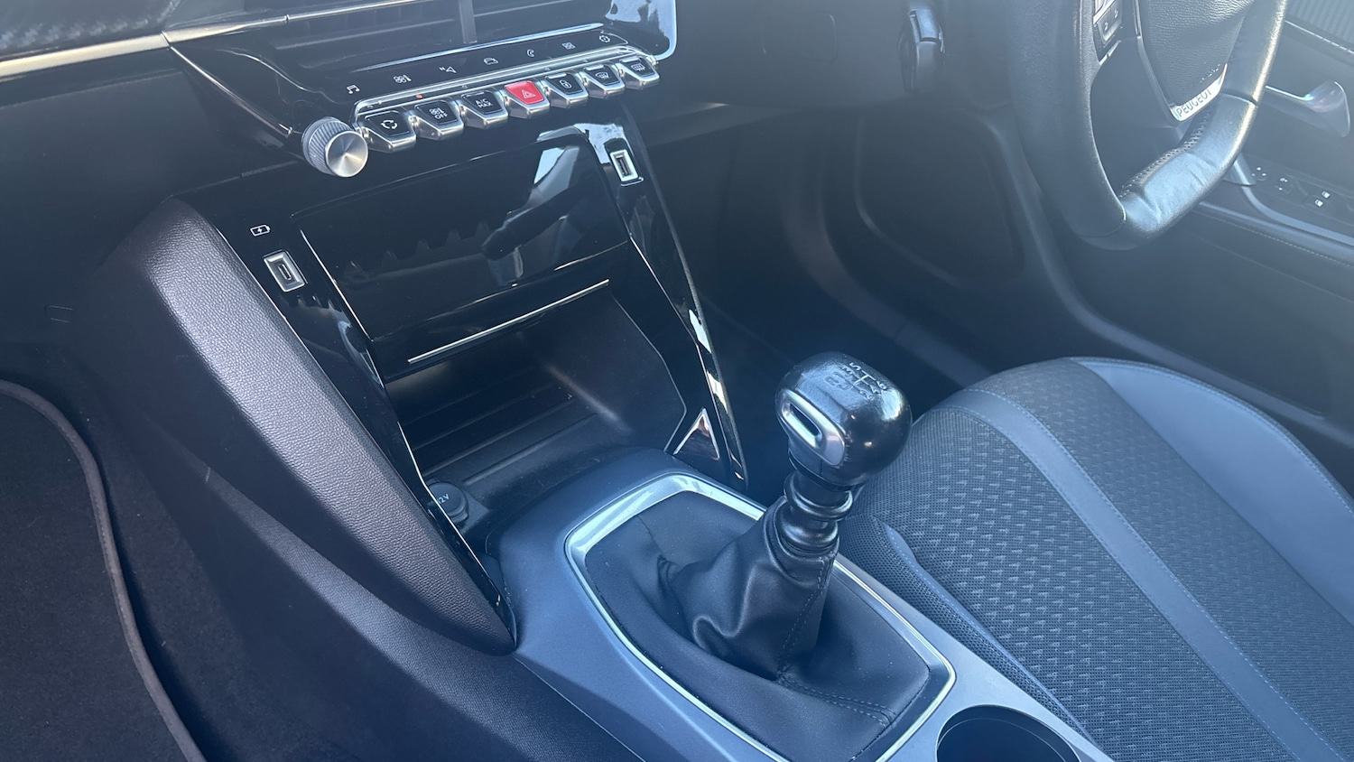 Used Peugeot 2008 2021 for sale - 76427767: Photo 13