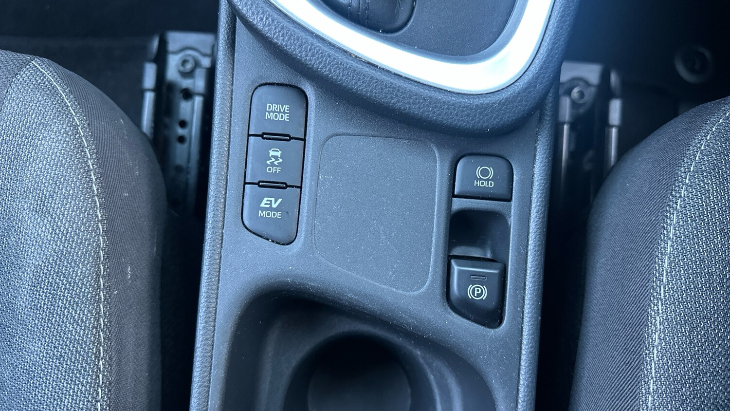 Used Toyota Yaris Cross 2023 for sale - 76133985: Photo 31