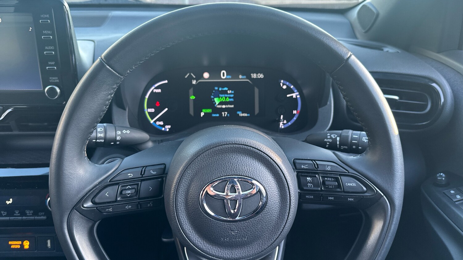 Used Toyota Yaris Cross 2023 for sale - 76133985: Photo 8