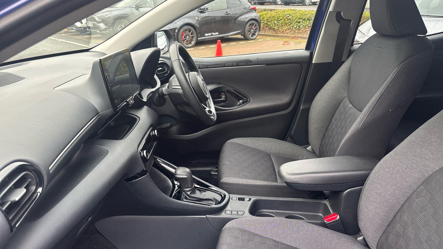 Used Toyota Yaris 2025 for sale - 76706267: Photo 11