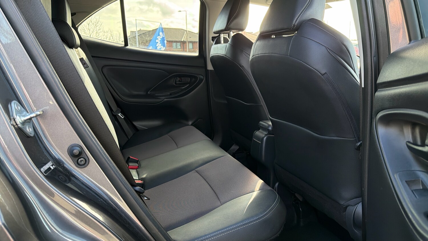 Used Toyota Yaris Cross 2023 for sale - 77945325: Photo 12