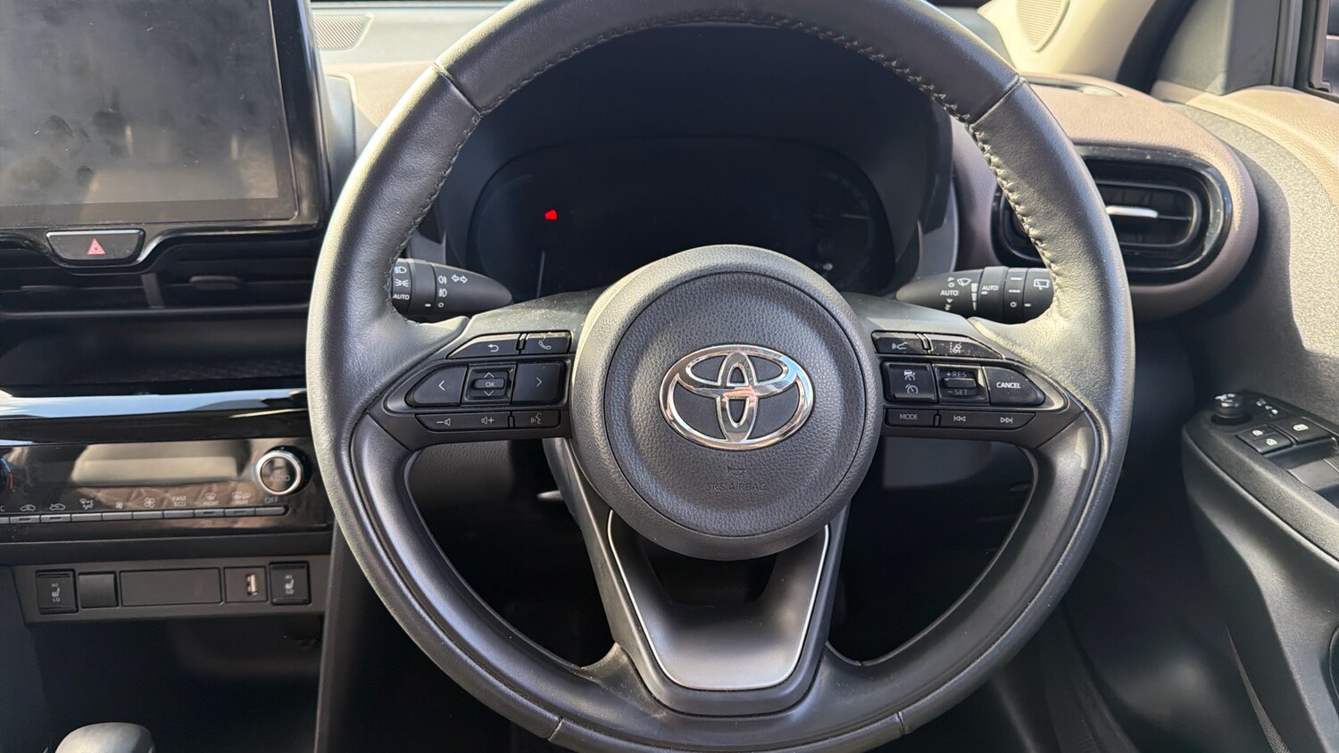 Used Toyota Yaris Cross 2023 for sale - 77945325: Photo 8