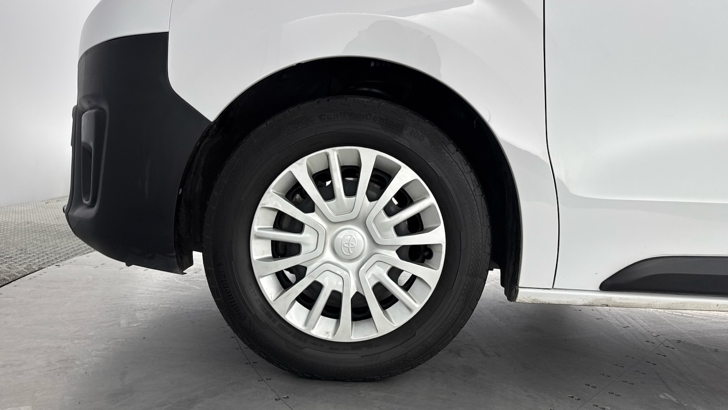 Used Toyota ProAce 2023 for sale - 76598863: Photo 18