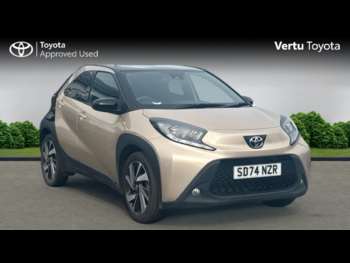 2024 (74) - 1.0 VVT-i Edge 5dr Petrol Hatchback