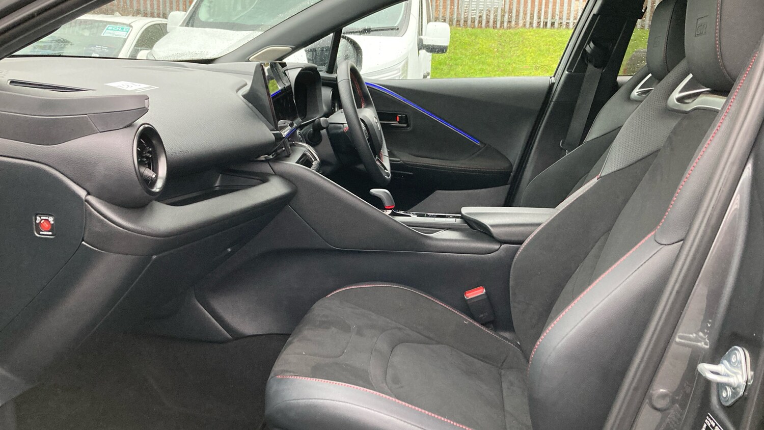 Used Toyota C-HR 2025 for sale - 77336481: Photo 10