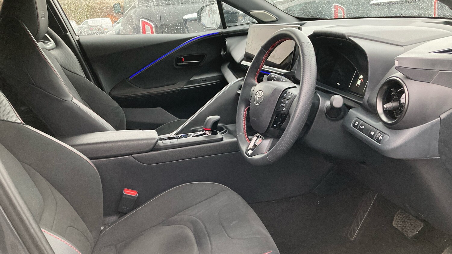 Used Toyota C-HR 2025 for sale - 77336481: Photo 11