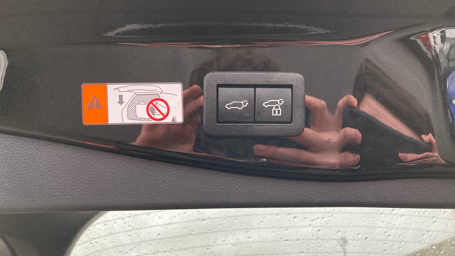 Used Toyota C-HR 2025 for sale - 77336481: Photo 28