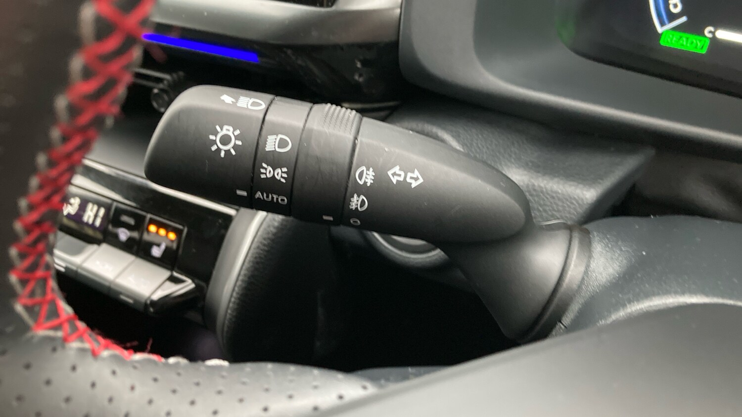 Used Toyota C-HR 2025 for sale - 77336481: Photo 35