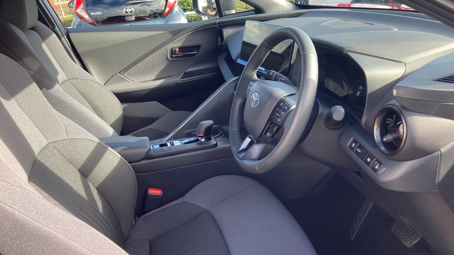 Used Toyota C-HR 2025 for sale - 78162349: Photo 12