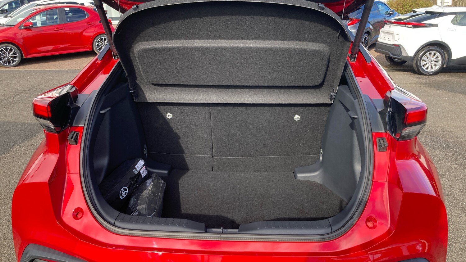 Used Toyota C-HR 2025 for sale - 78162349: Photo 13