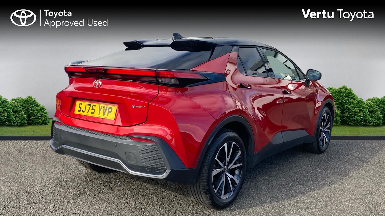 Used Toyota C-HR 2025 for sale - 78162349: Photo 2