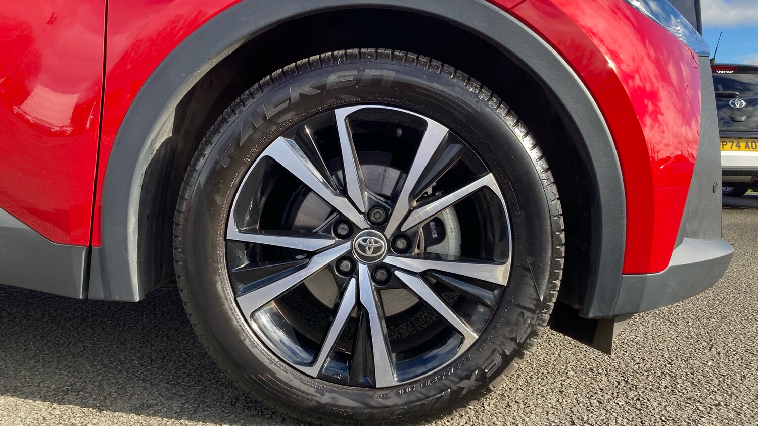 Used Toyota C-HR 2025 for sale - 78162349: Photo 25