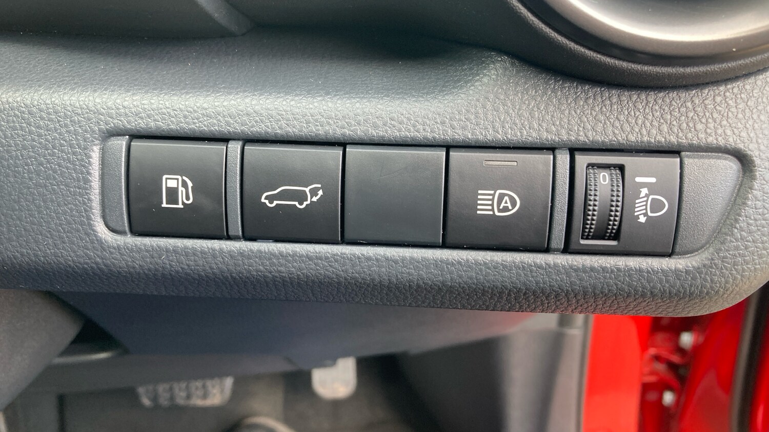 Used Toyota C-HR 2025 for sale - 78162349: Photo 38