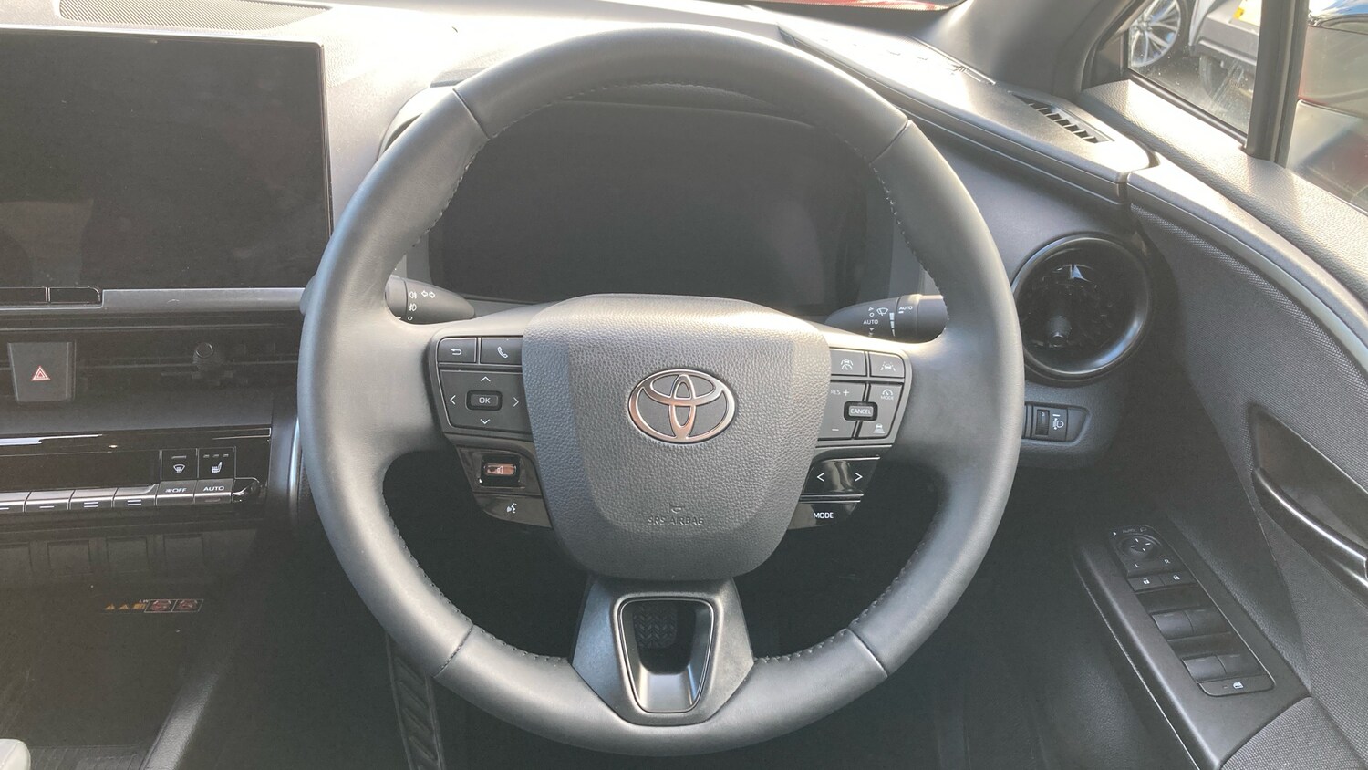 Used Toyota C-HR 2025 for sale - 78162349: Photo 7