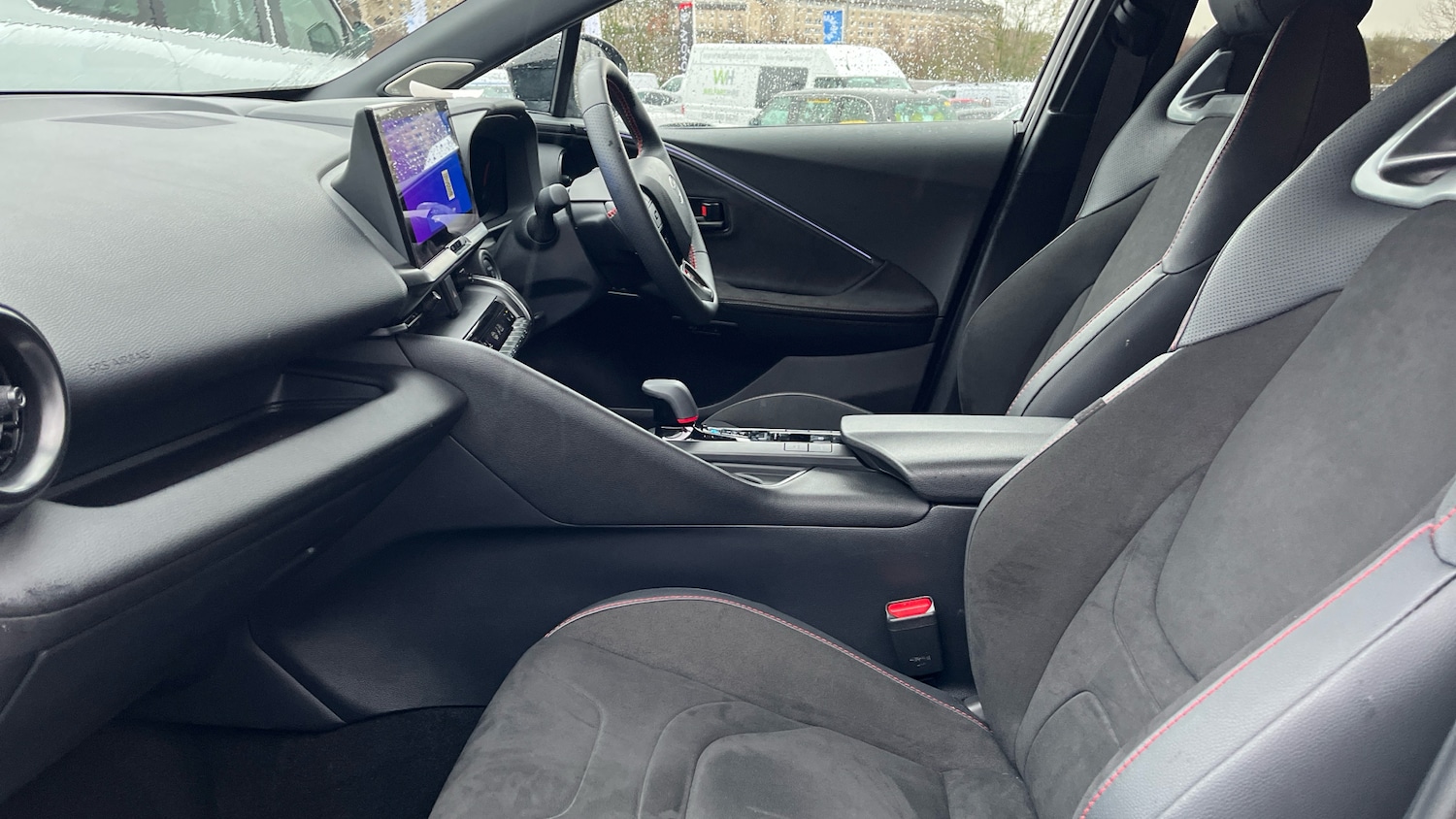 Used Toyota C-HR 2024 for sale - 77168444: Photo 10