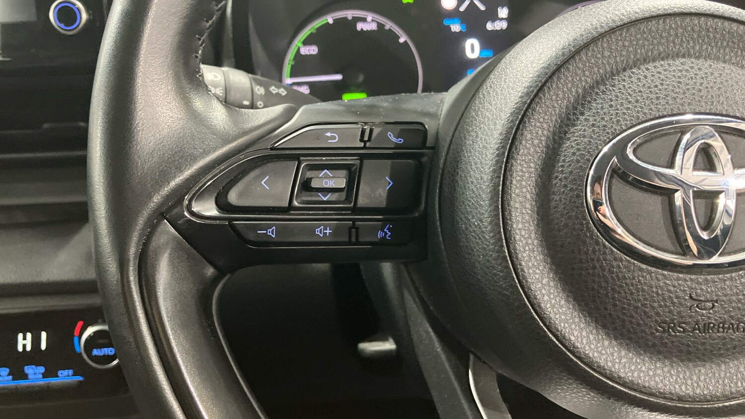 Used Toyota Yaris 2022 for sale - 77653529: Photo 29